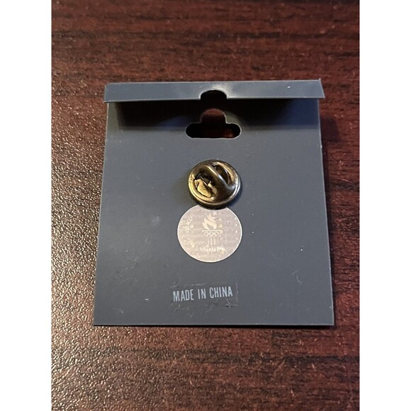 Vintage Atlanta Summer‎ Olympics Team USA Shield Crest Lapel Hat Pin - Picture 3 of 3